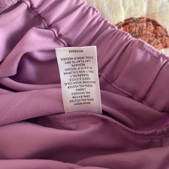 NWT Abound Pleated Lavender Shorts, Sz M - Picture 4 of 5